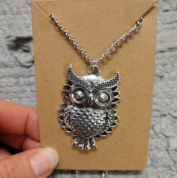 ✨ Cute Owl necklace with long chain ✨ - Picture 2 of 4